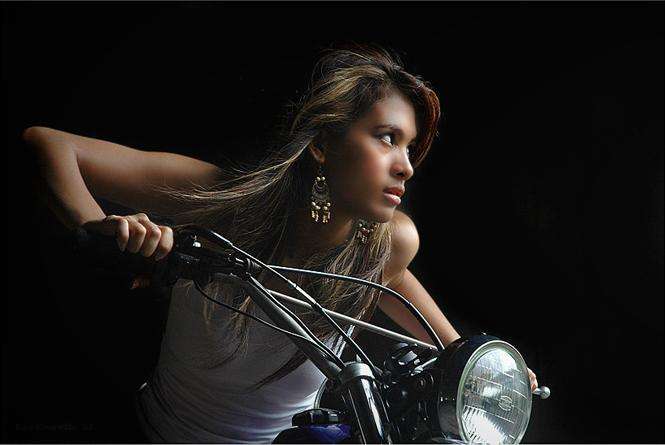 Mahasiswi Model Manokwari