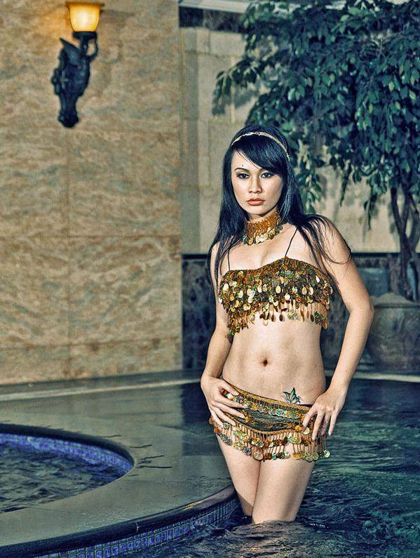 Gadis SPG Ambon