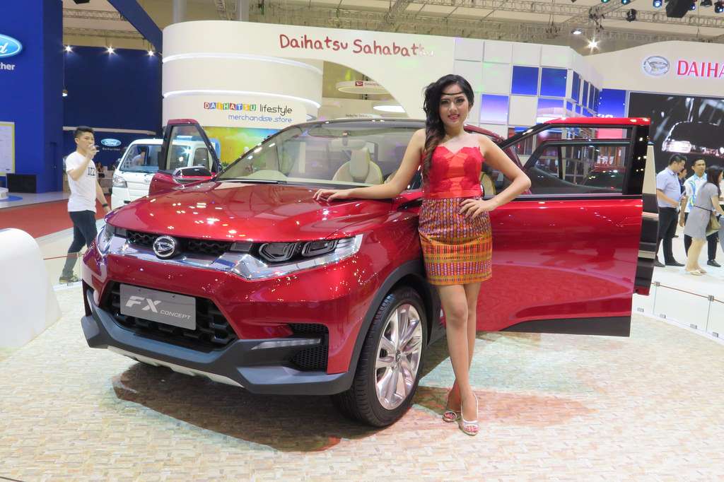 Rahmasari Diana Rahmasari SPG Makassar - Model Dari - ELWA