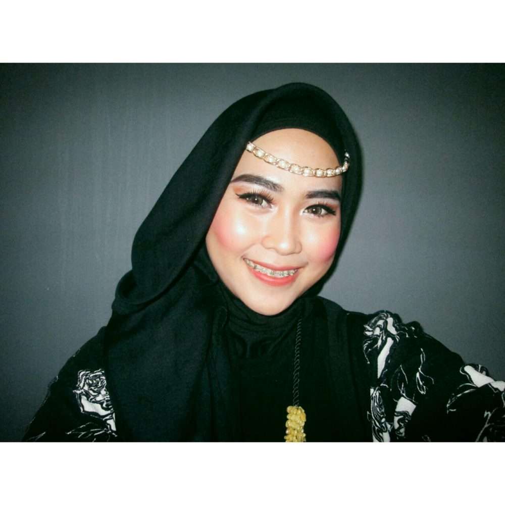 Nevi Anggraeni - Model Dari Serang Banten - JadiModel.Com