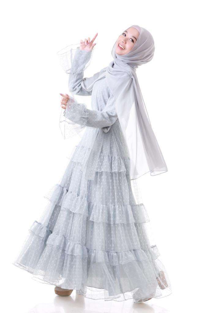 Karryna Nur'Ahmani - Model Dari Bandung - ELWA